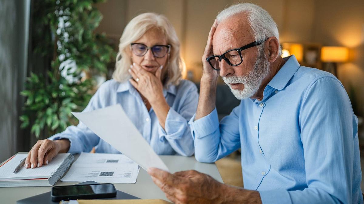  Mortgage market pressures point to rising escrow costs, investor pullback, and increasing delinquencies, which reshape borrower costs and risk nationwide. 