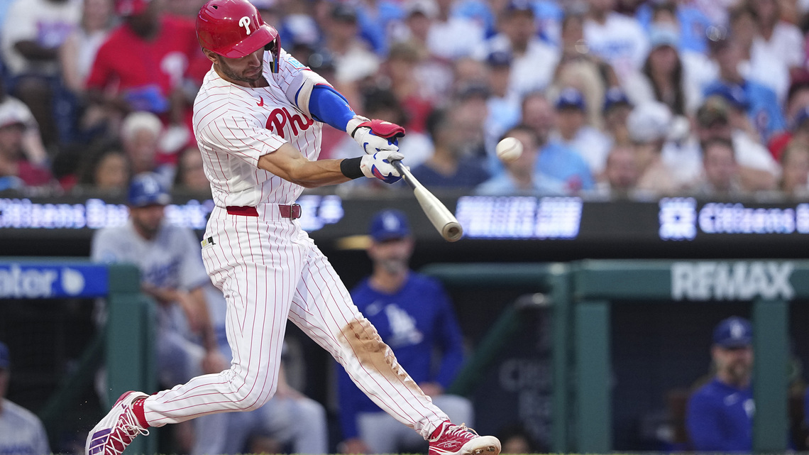 Despite defensive miscues, Trea Turner's 200th career homer helps Phillies power past Dodgers 