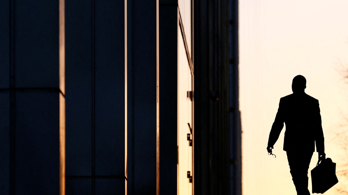 UK economic output revised up to show stronger Q2 growth