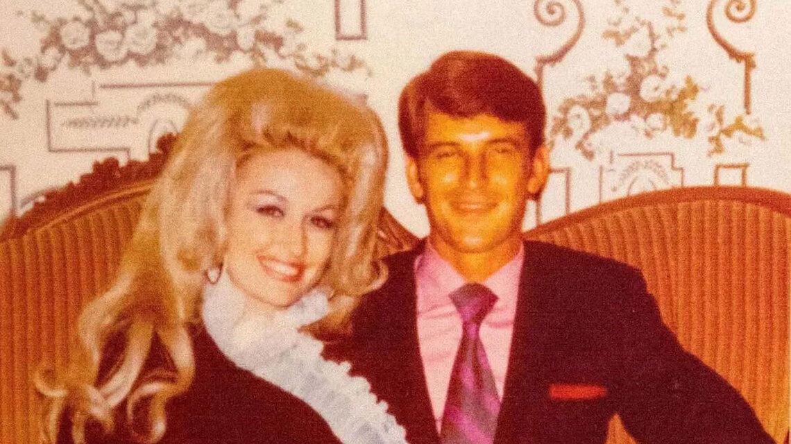 Dolly Parton Was 'Glad' She and Husband Carl Dean Never Had Kids 