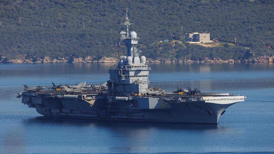 France moves aircraft carrier to Red Sea with eye on Hormuz mission 
