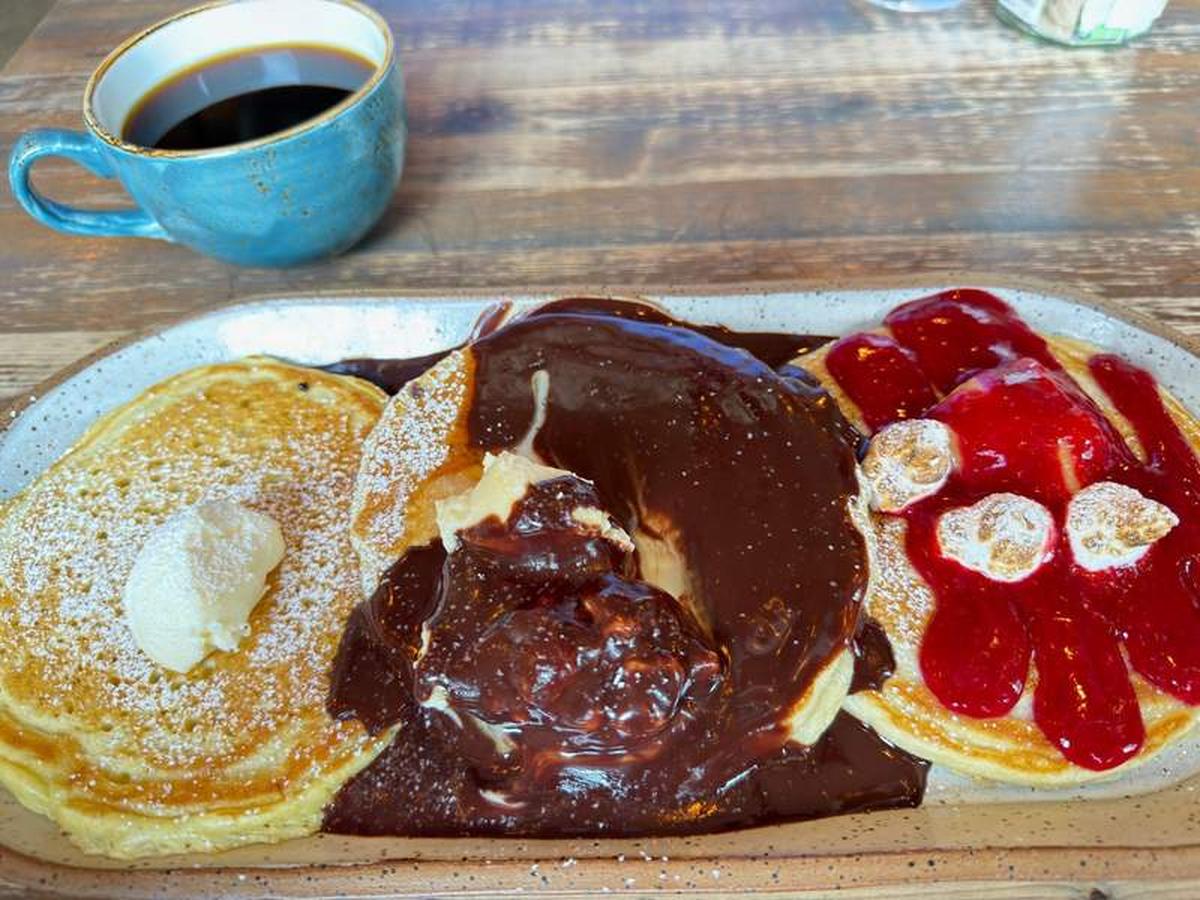  Breakfast goals: The famous pancake flight at Prelude Breakfast Bar is a must-try brunch spot for any Fayetteville girls’ getaway itinerary. Photo credit: Kim Orlando 