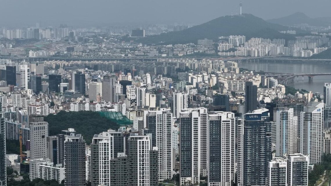 S. Korea's per capita household net assets up 9 pct in 2025: BOK 