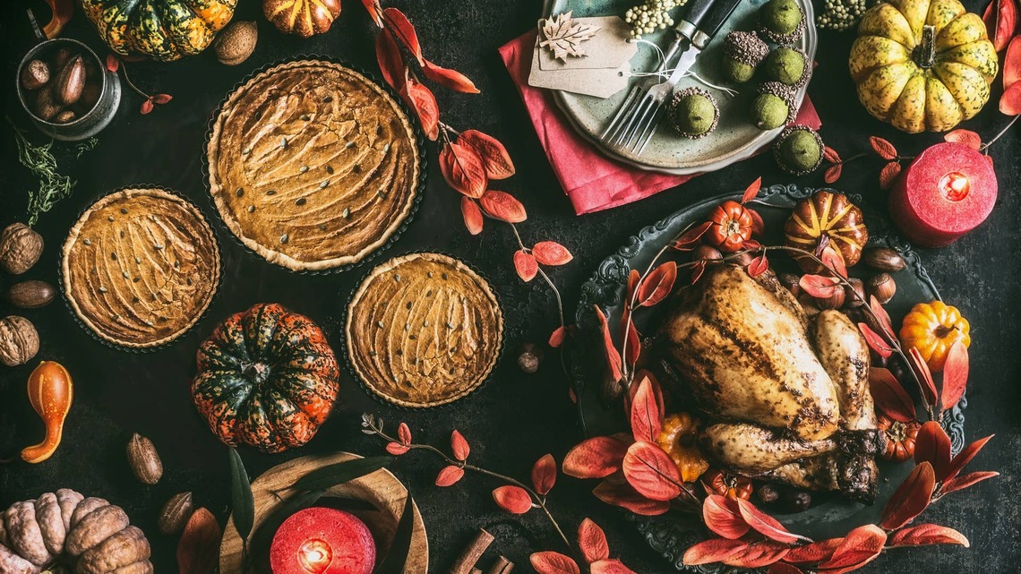 Walmart Is Offering a Holiday Meal for 10 People for Just $35 
