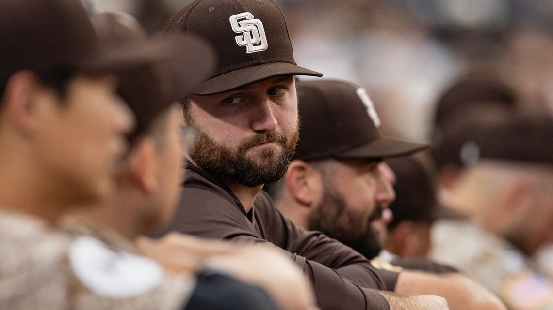 Nothing like a pennant race to help new Padres fold into the culture 