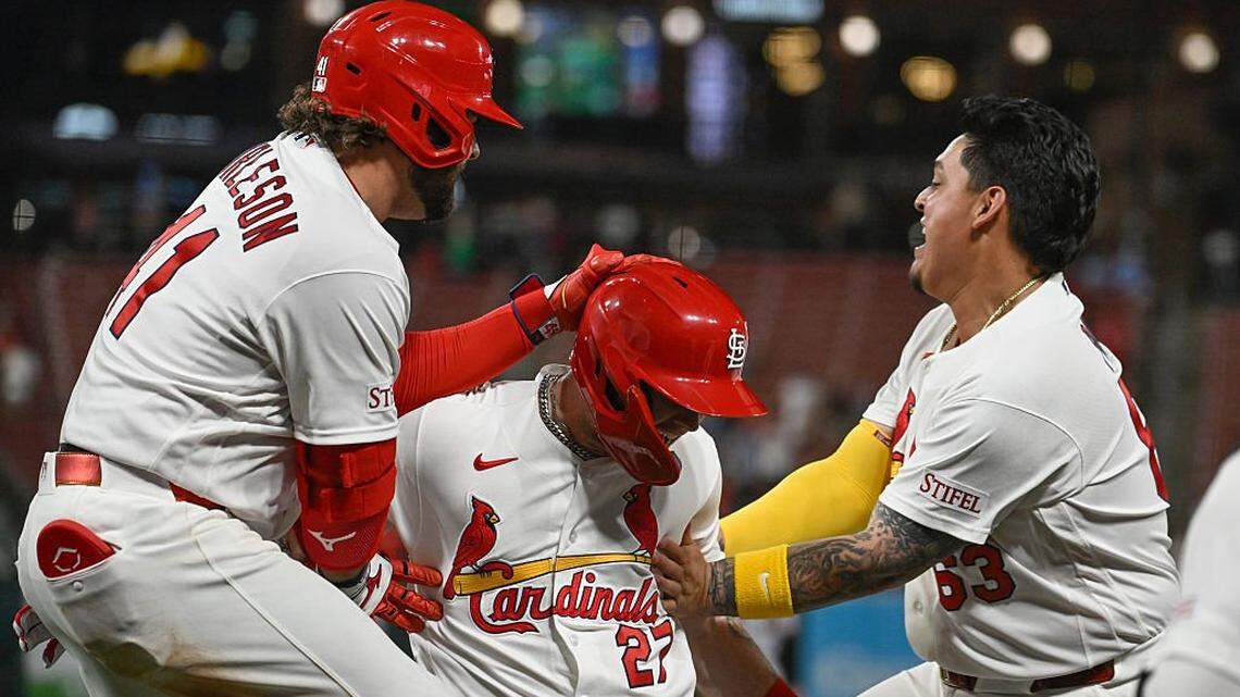 Cardinals complete comeback vs. Guardians in extra-inning thriller