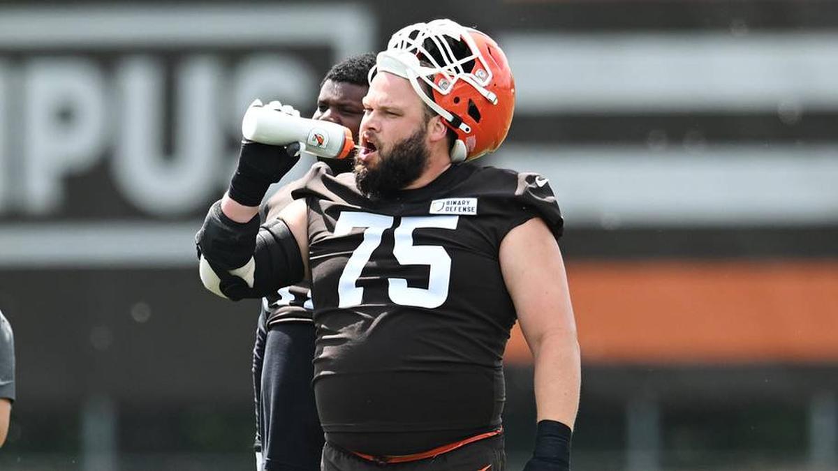  Joel Bitonio | Ken Blaze-Imagn Images 