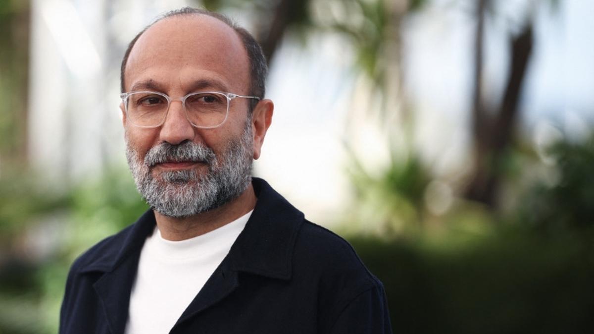 Director Asghar Farhadi poses during a photocall for the film "Histoires paralleles" (Parallel Tales) in competition at the 79th Cannes Film Festival in Cannes, France, May 15, 2026. REUTERS/Marko Djurica