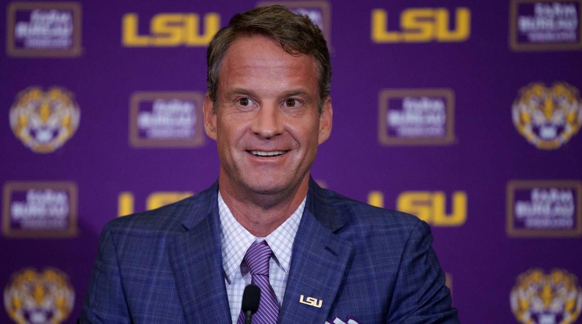  LSU Tigers head coach Lane Kiffin. © Matthew Hinton-Imagn Images