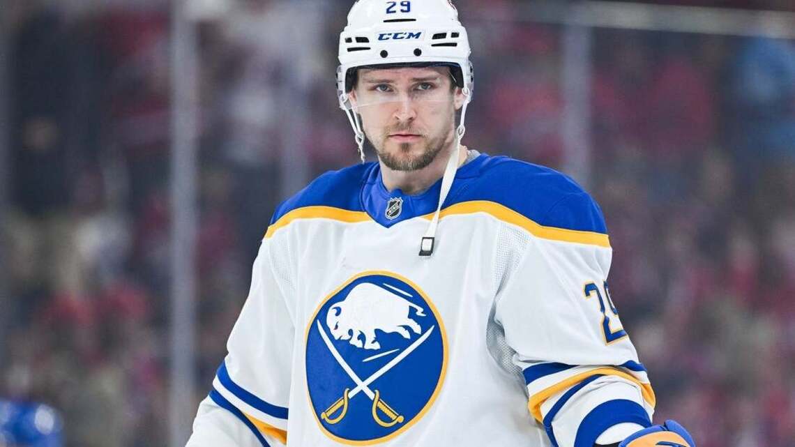 Sabres re-sign F Beck Malenstyn to 6-year, $17.5-million deal 