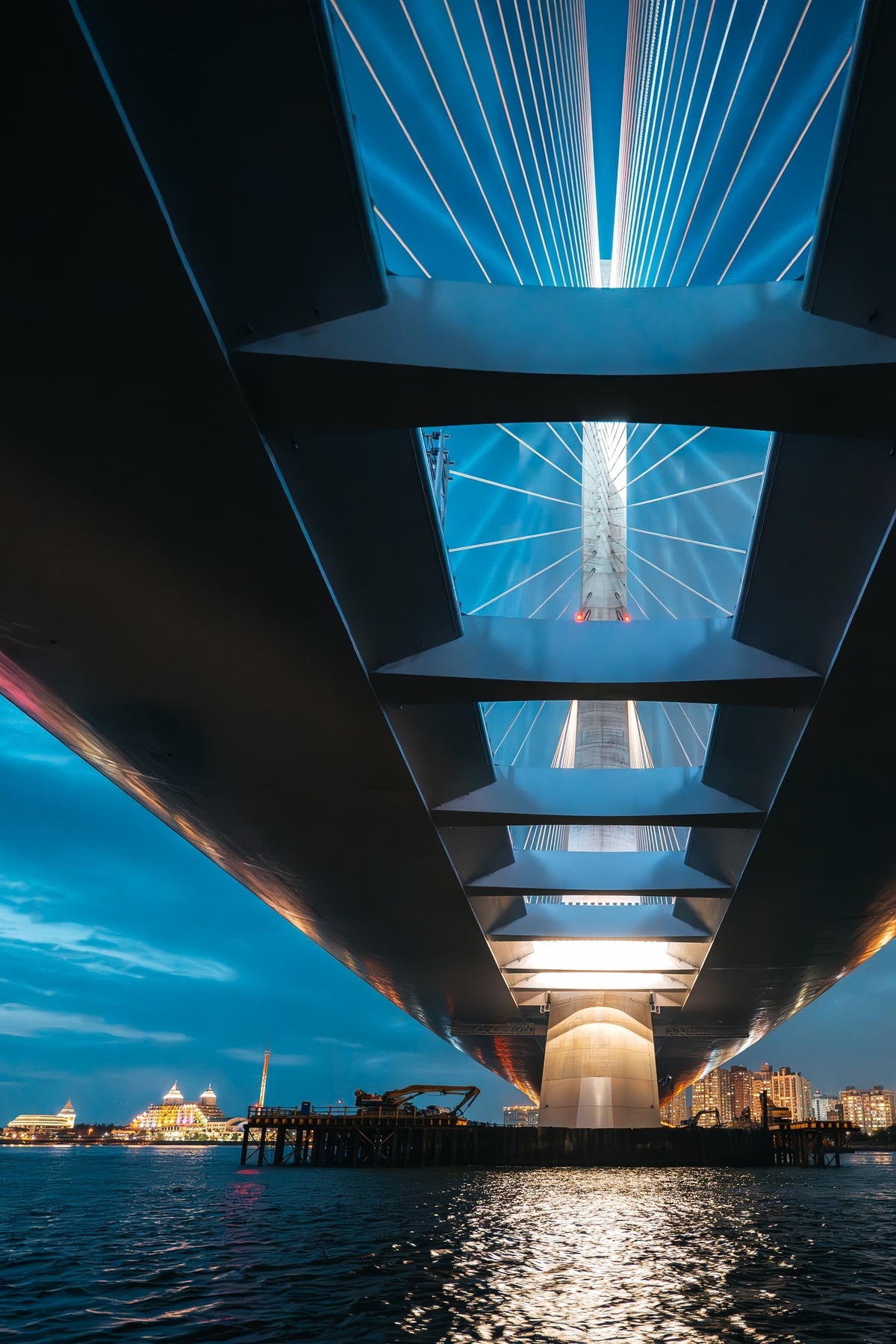  A view from beneath the Danjiang Bridge. 