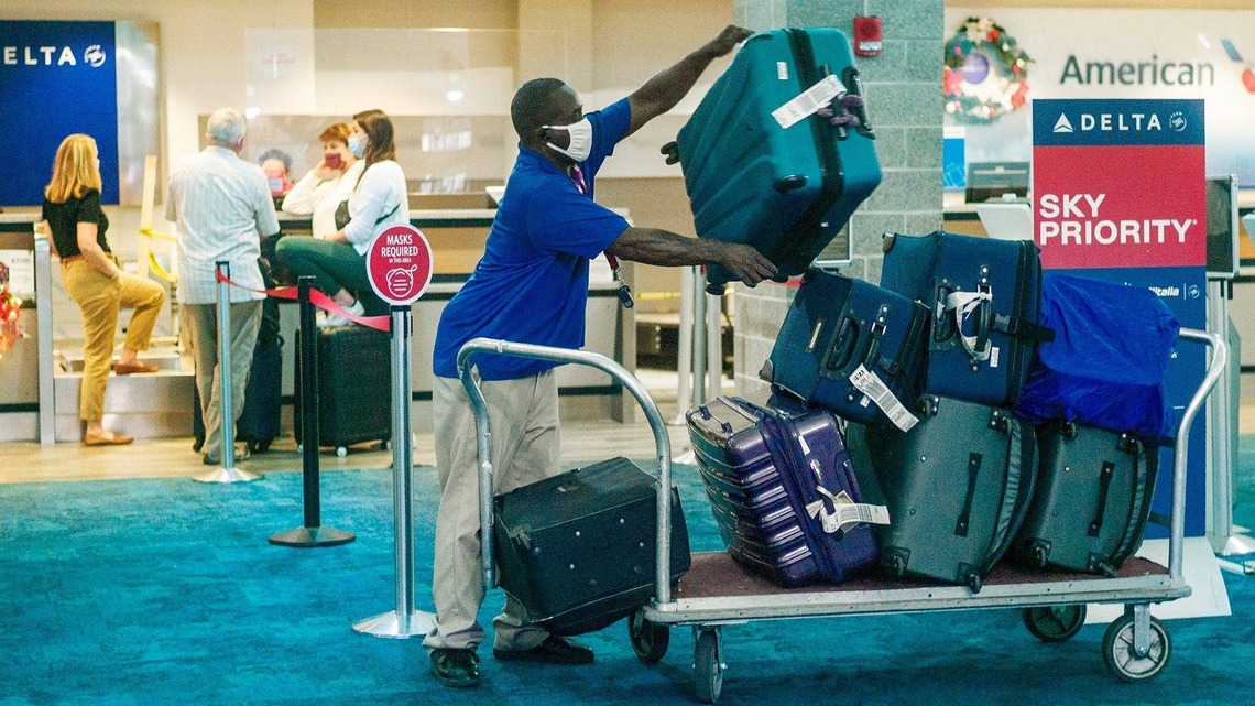 The Worst Major U.S. Airline for Mishandled Luggage, According to the DOT 