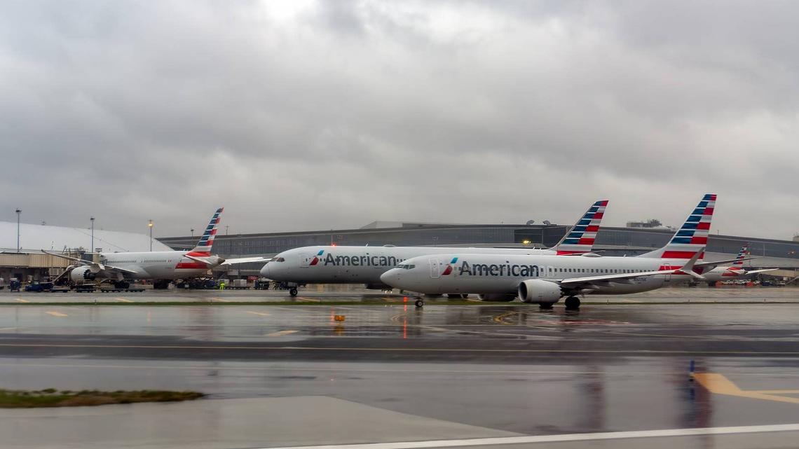 American Airlines locks 32 planes into a $1.14B deal 