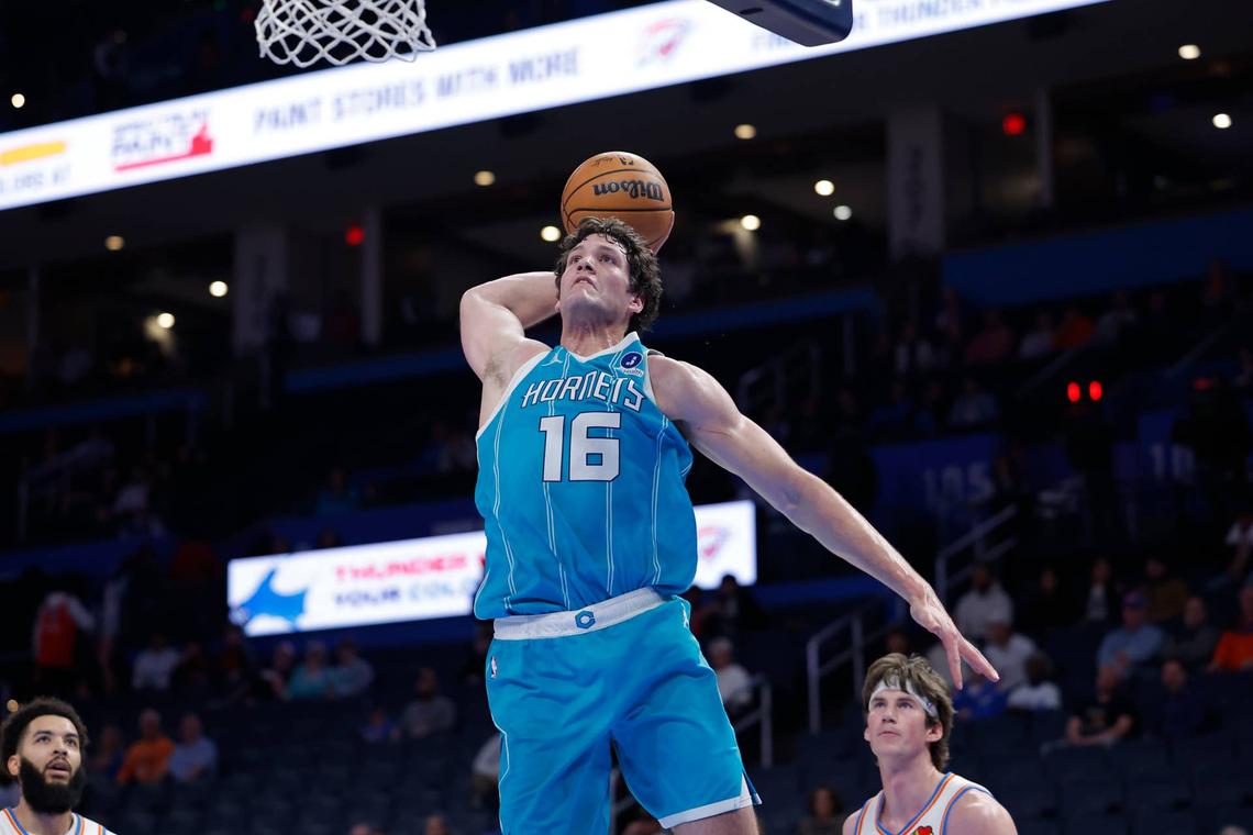  Charlotte Hornets center PJ Hall (16) Alonzo Adams-Imagn Images