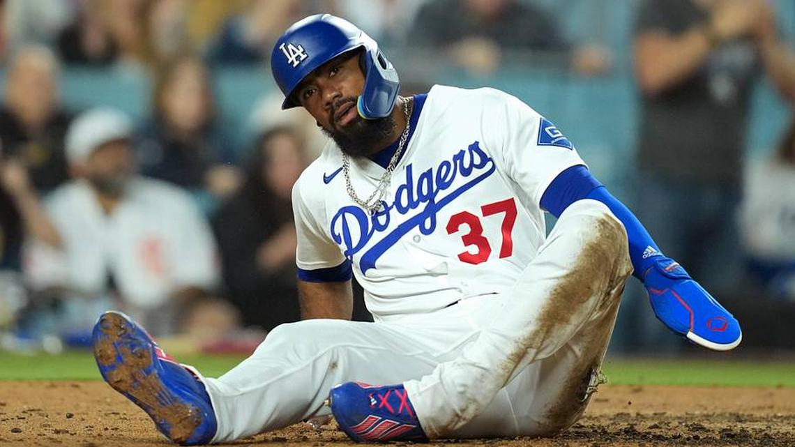 Dodgers Sign Infielder, Recall Top Prospect, Place Teoscar Hernandez on IL in Massive Roster Move
