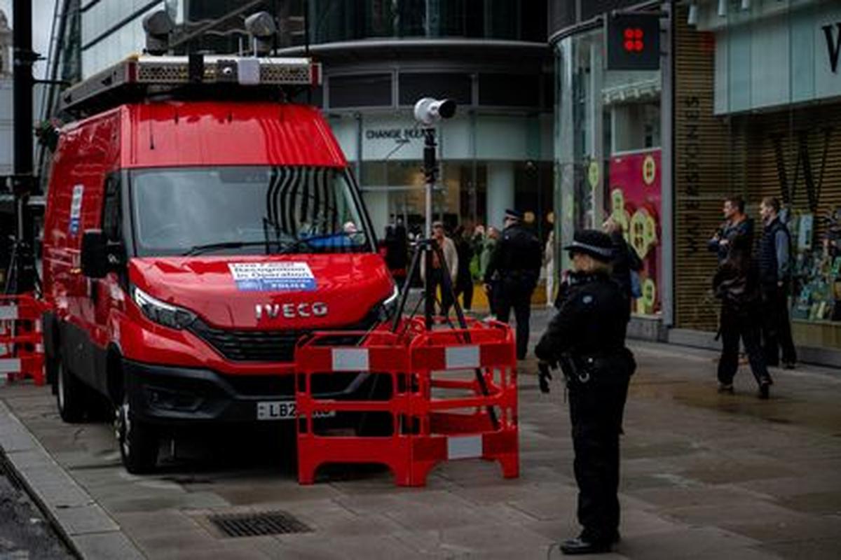 A Metropolitan Police live facial recognition operation in London, Britain, May 11, 2026. REUTERS/Chris J. Ratcliffe