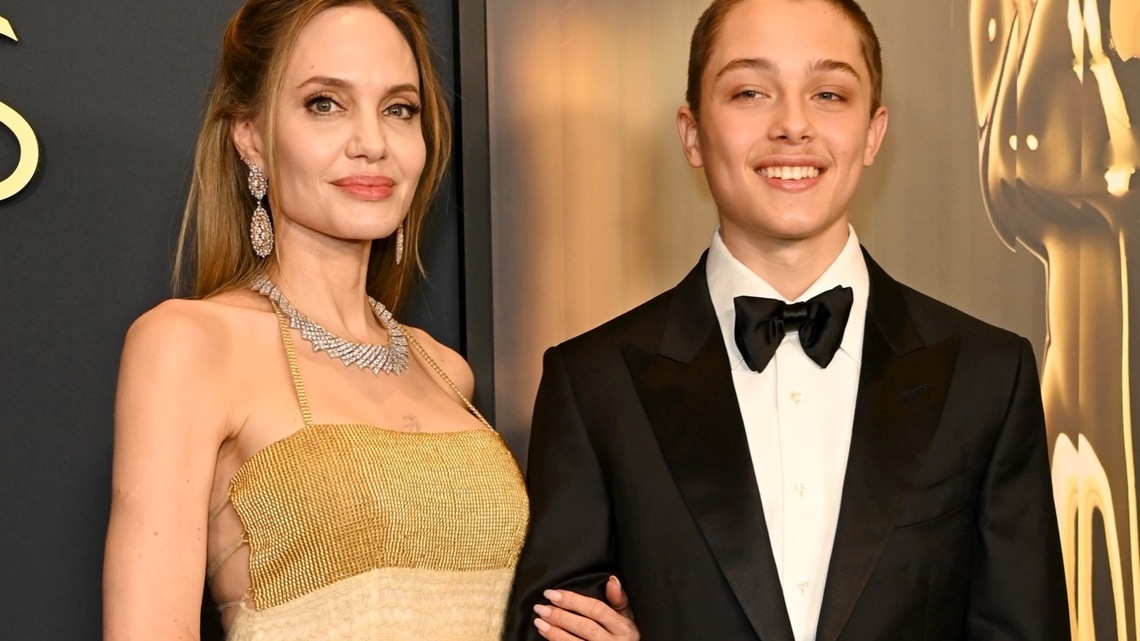 Angelina Jolie and Brad Pitt's Son Knox, 18, Shows Off New Spiked Red Hair 