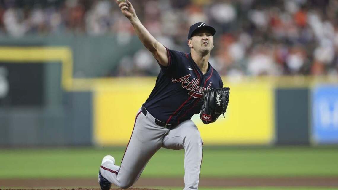 Braves clinch playoff berth against Astros as Mahle stars