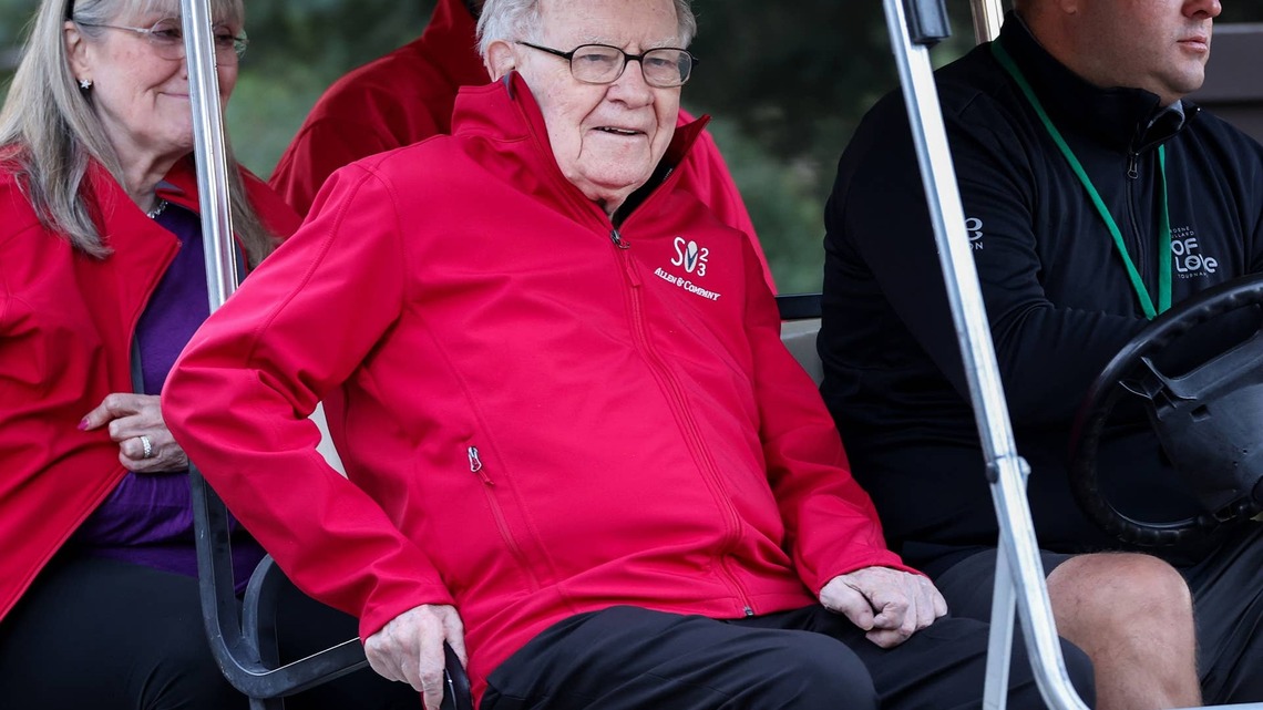 Dividend Aristocrat Chevron pays Warren Buffett's Berkshire $601M annually 