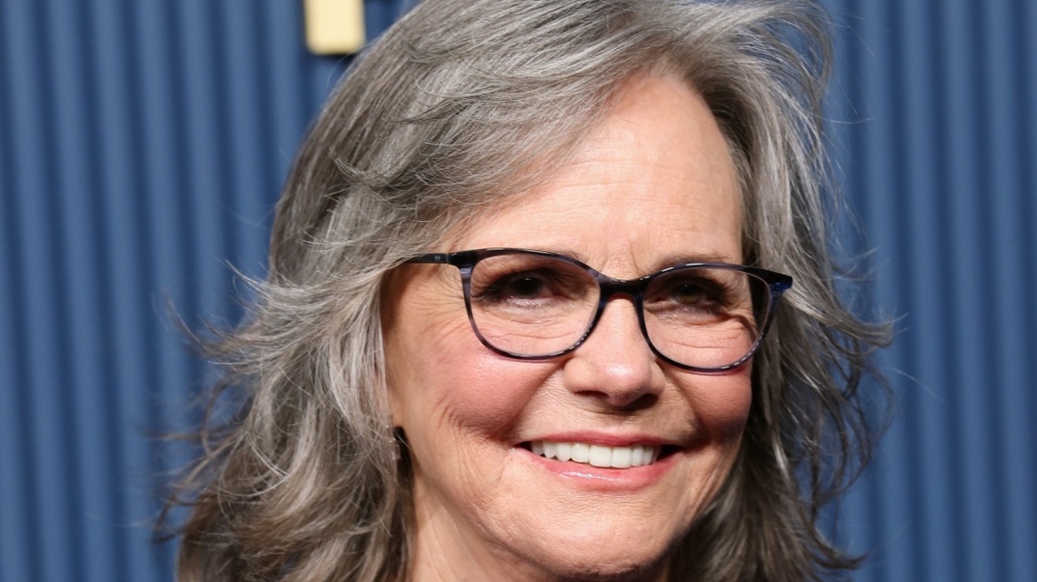 Sally Field Makes 1st Red Carpet Appearance After Dolly Parton's Death 