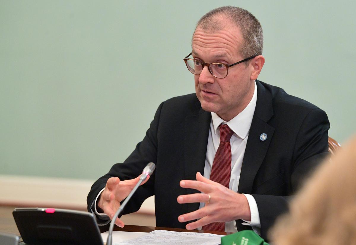 FILE PHOTO: Hans Kluge, World Health Organization regional director for Europe, attends a meeting with Russian Prime Minister Mikhail Mishustin in Moscow, Russia September 23, 2020. Sputnik/Alexander Astafyev/Pool via REUTERS/File Photo