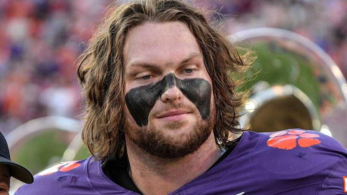  Clemson head coach Dabo Swinney with offensive lineman Blake Miller (78) before kickoff with Furman University at Memorial Stadium in Clemson, SC, Saturday, November 22, 2025. | Ken Ruinard / USA Today Co Inc SC / USA TODAY NETWORK via Imagn Images 