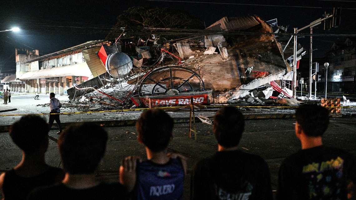Powerful Philippine quake leaves at least 32 feared dead, survivors recount fear 