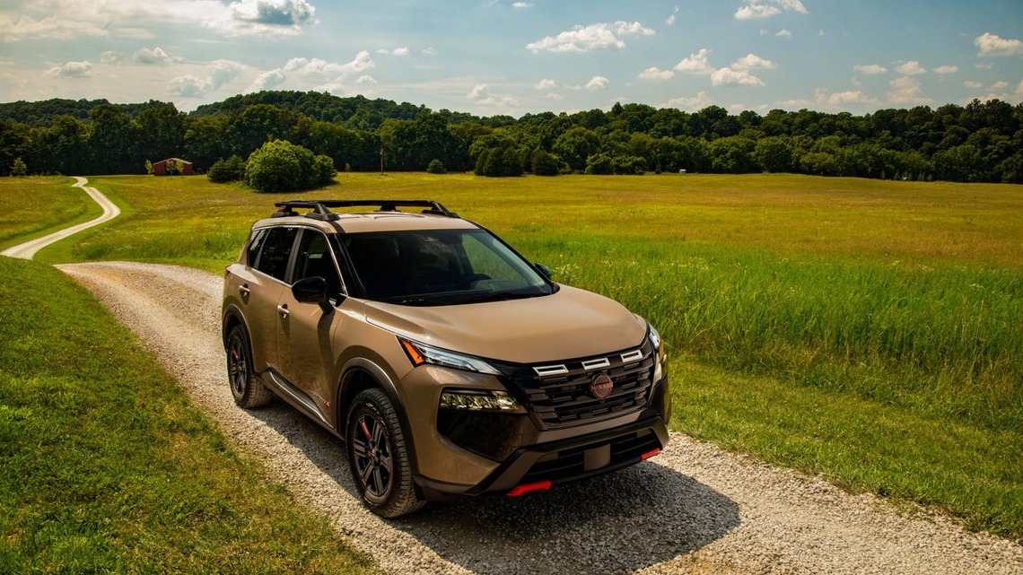 We Compared the 2026 Nissan Rogue and Hyundai Tucson. One Comes Out Ahead 