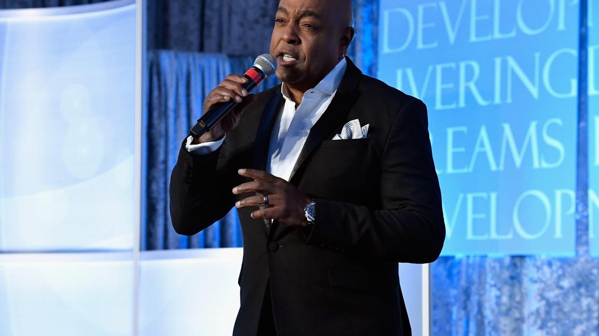 Peabo Bryson performs onstage during the Thurgood Marshall College Fund 28th Annual Awards Gala at Washington Hilton on Nov. 21, 2016, in Washington, D.C. (Larry French/Getty Images for Thurgood Marshall College Fund/TNS)