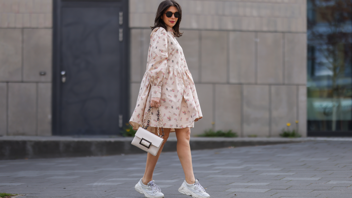 13 Slimming Fall Dresses That Hide Underarm 'Bat Wings' (And Don't Feel Frumpy!) 