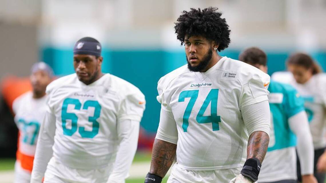 Final Dolphins-Pats Injury Report: Proctor News Ends Remarkable Streak, Brown Remains a Mystery