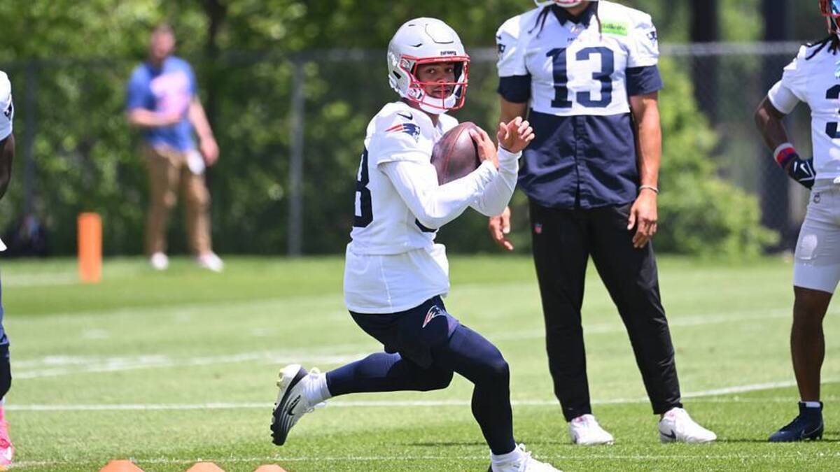 Jun 2, 2026; Foxborough, MA, USA; New England Patriots wide receiver Cameron Dorner (88) runs with the ball during the team's OTA at Gillette Stadium. Mandatory Credit: Eric Canha-Imagn Images | IMAGN IMAGES via Reuters Connect 