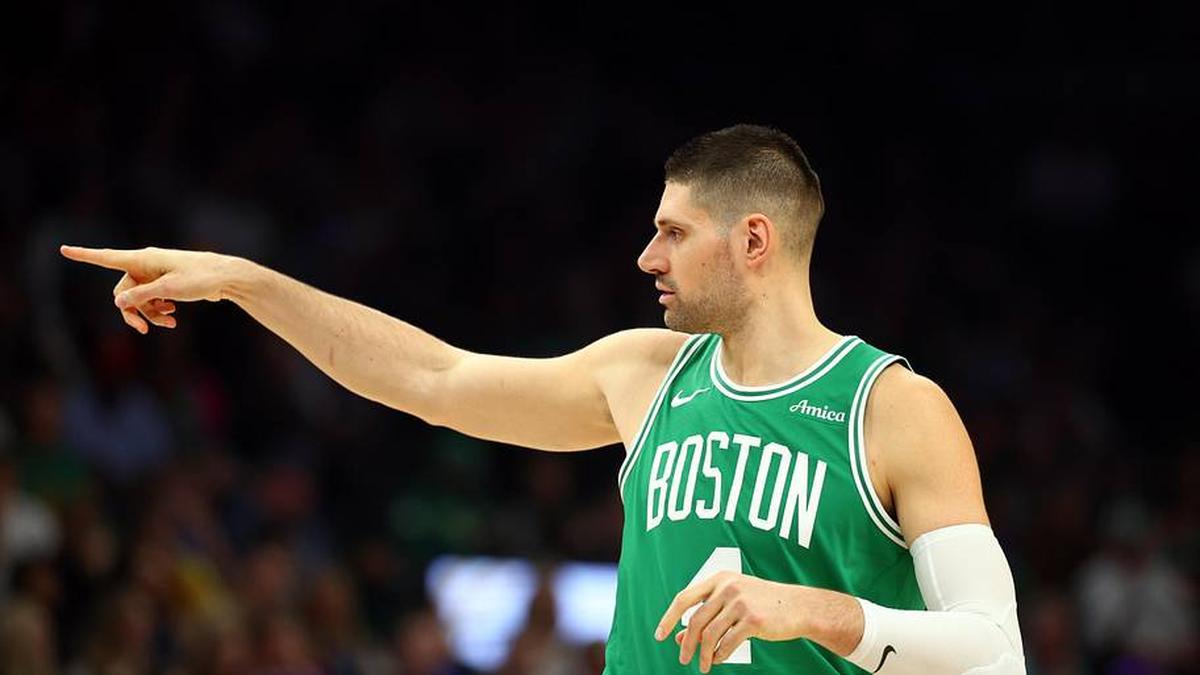 Nikola Vucevic | Mark J. Rebilas-Imagn Images 