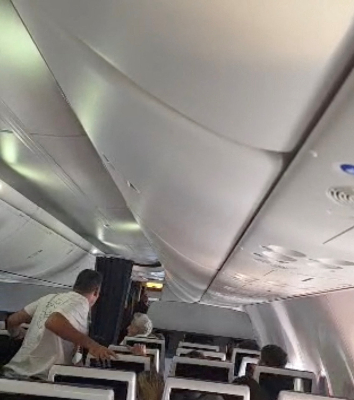 Co-pilot planned flydubai attack before joining airline, two Israeli ...