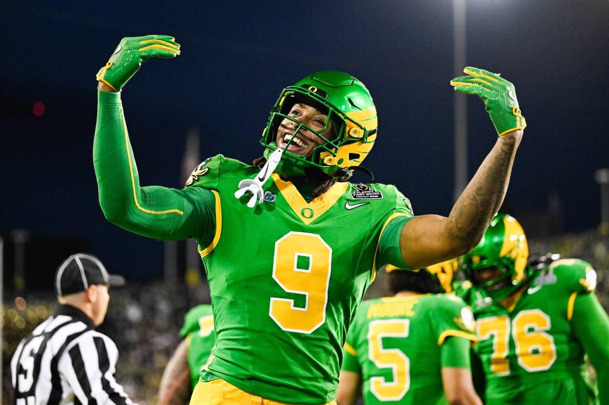  Oregon's Jamari Johnson is the top tight end prospect in the 2027 class. (Troy Wayrynen-Imagn Images)