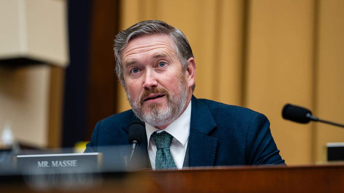 Congress Votes to Extend Expiring Law on Warrantless Surveillance for 10 Days 