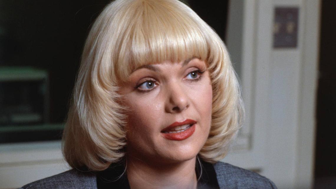 Golden Globe Winner, 76, Left Hollywood at the Height of Her Career-and She Has no Regrets 