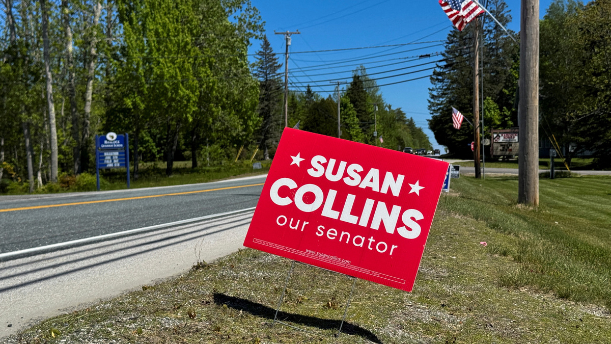 FILE PHOTO: An election sign for Republican Senator from Maine, running for reelection, Susan Collins, stands along a road near the town of Hancock, in rural Maine, U.S., June 3, 2026. REUTERS/Aleksandra Michalska/File Photo