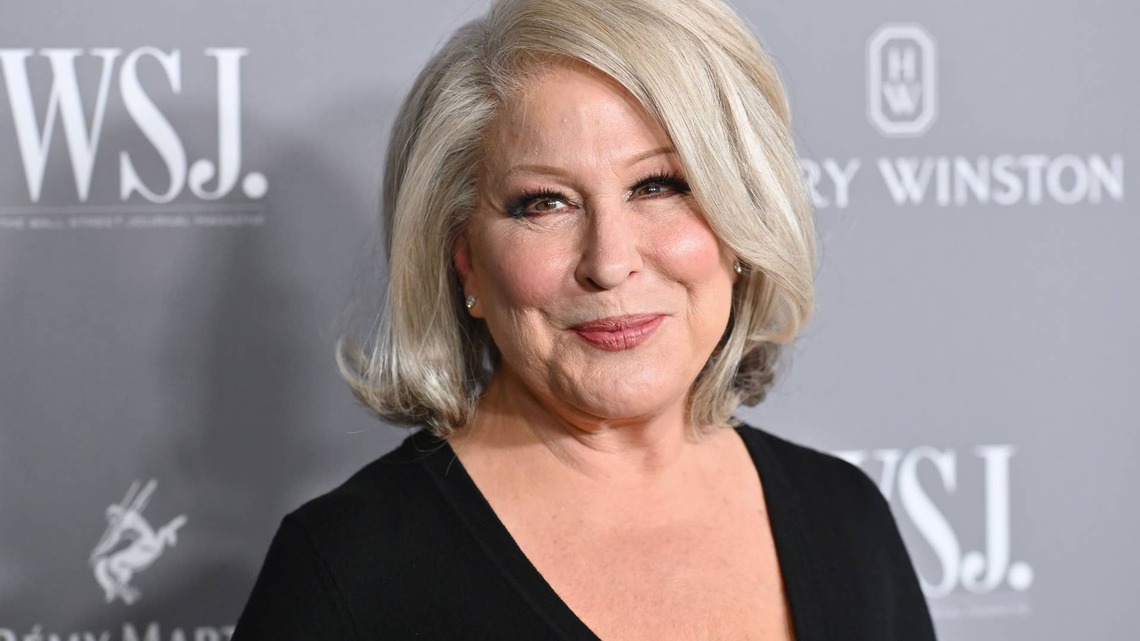 Bette Midler's Daughter Sophie Looks Just Like Her Mom in Their Halloween Costumes on the Red Carpet 