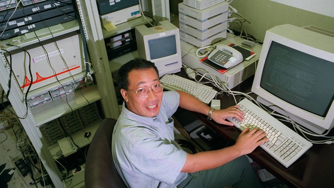 15 Reasons To Stop Romanticizing The 1990s, They Were Slower, Meaner And More Expensive 