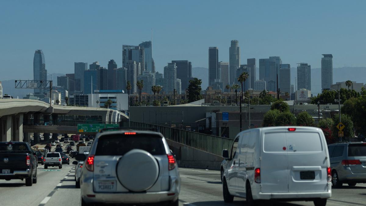 Vehicles drive on the 110 freeway towards downtown Los Angeles, in Los Angeles, California, U.S., April 23, 2026. REUTERS/Mike Blake