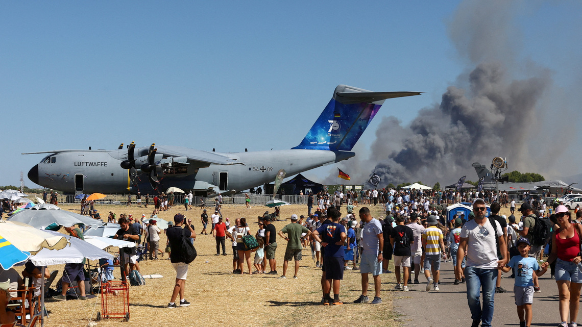 Greek F-4 crashes during air show near Athens, two pilots dead, sources say 