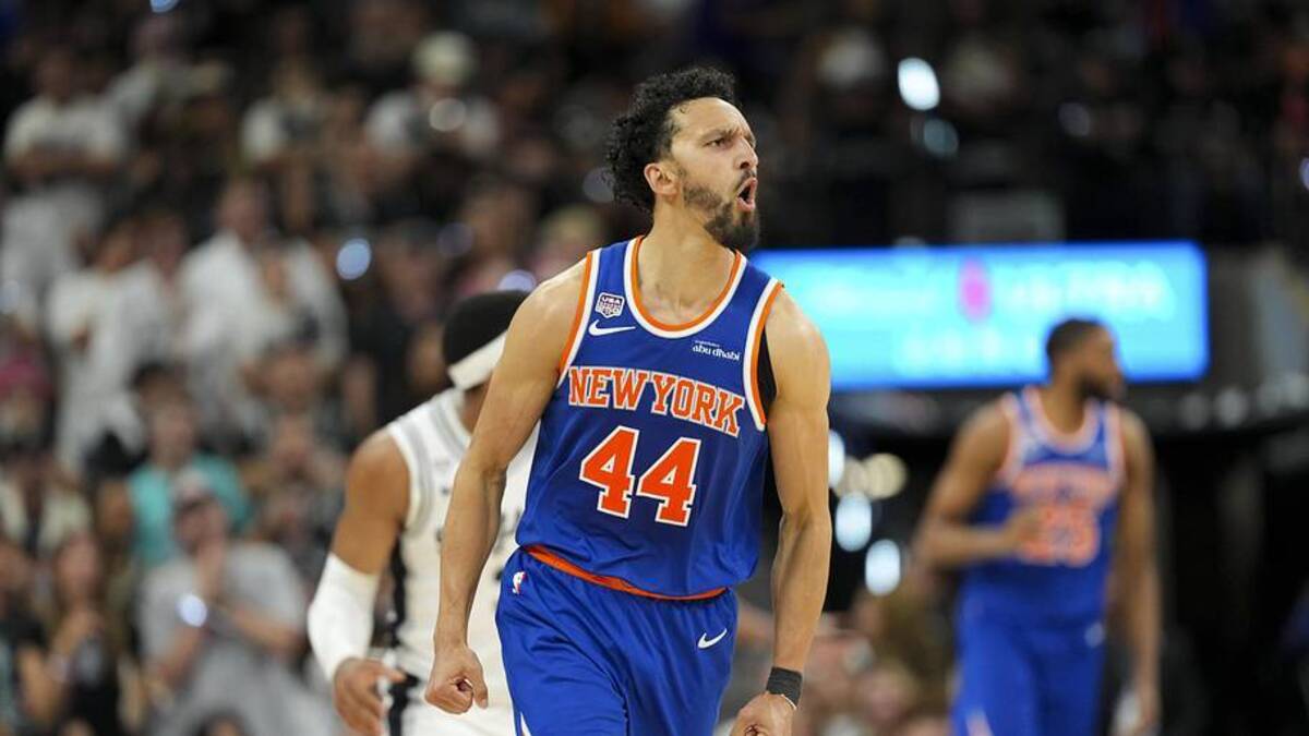  Jun 5, 2026; San Antonio, Texas, USA; New York Knicks guard Landry Shamet (44) celebrates during the fourth quarter during game two of the 2026 NBA Finals at Frost Bank Center. | Scott Wachter-Imagn Images 