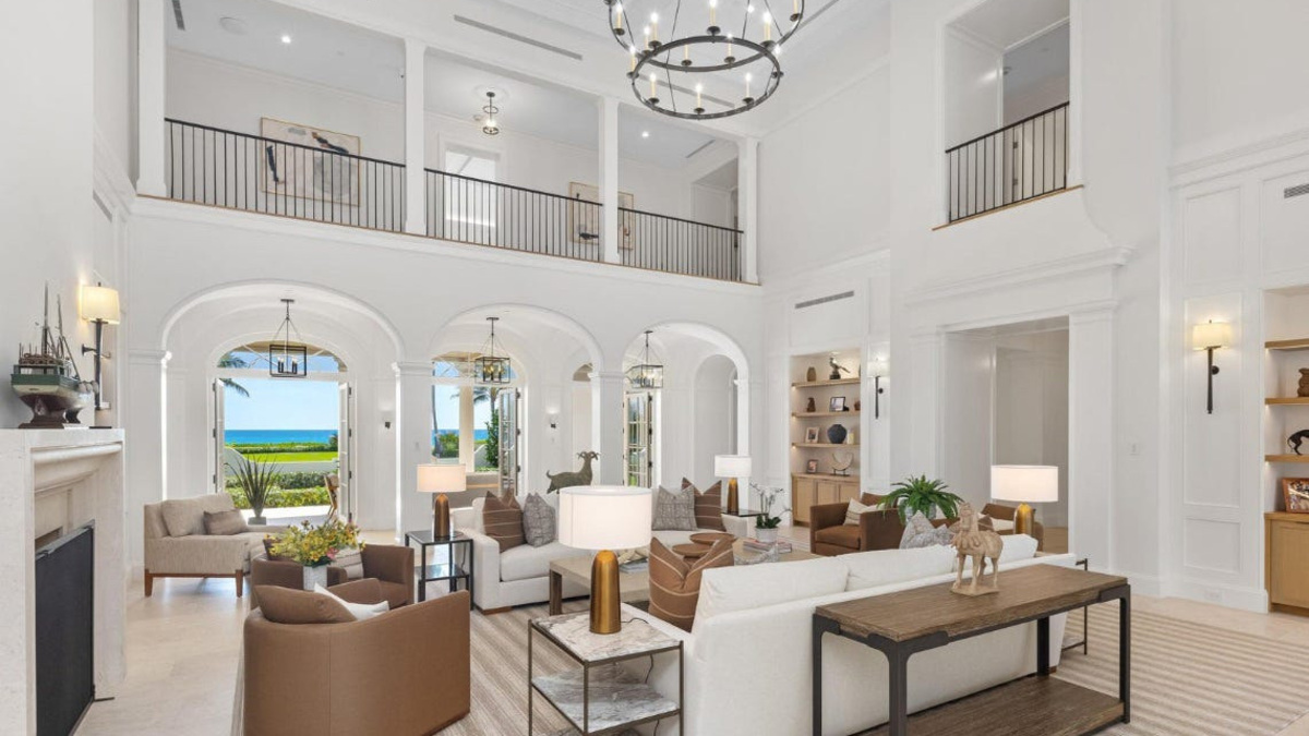 This sea-to-lake estate in Palm Beach could be yours for $195 million