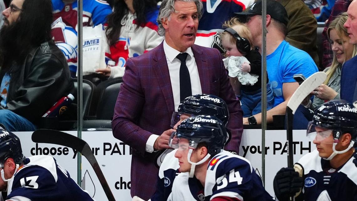 Avalanche coach Jared Bednar (facial injuries) to miss next two games 