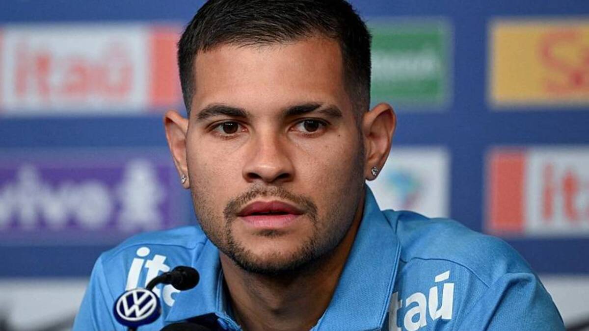  The Newcastle United star will operate as Brazil's lynchpin. | MAURO PIMENTEL/AFP/Getty Images 