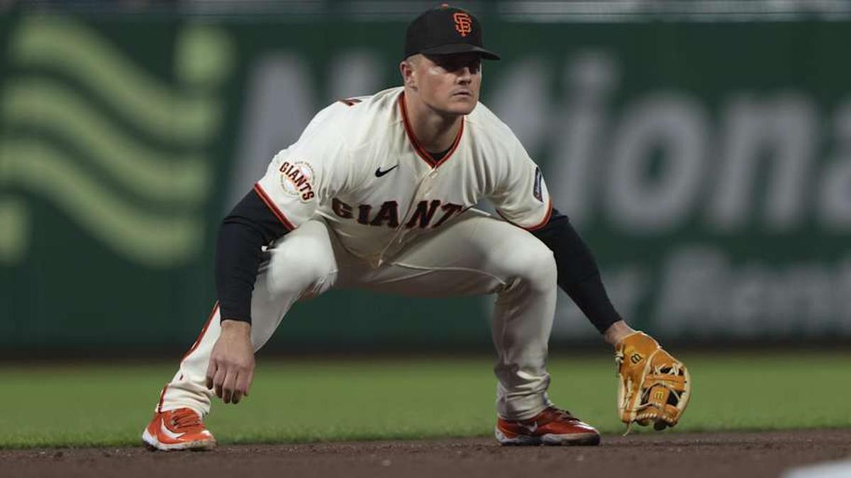  Should the Yankees kick the tires regarding a potential blockbuster trade for Giants 3B Matt Chapman? | Stan Szeto-Imagn Images 