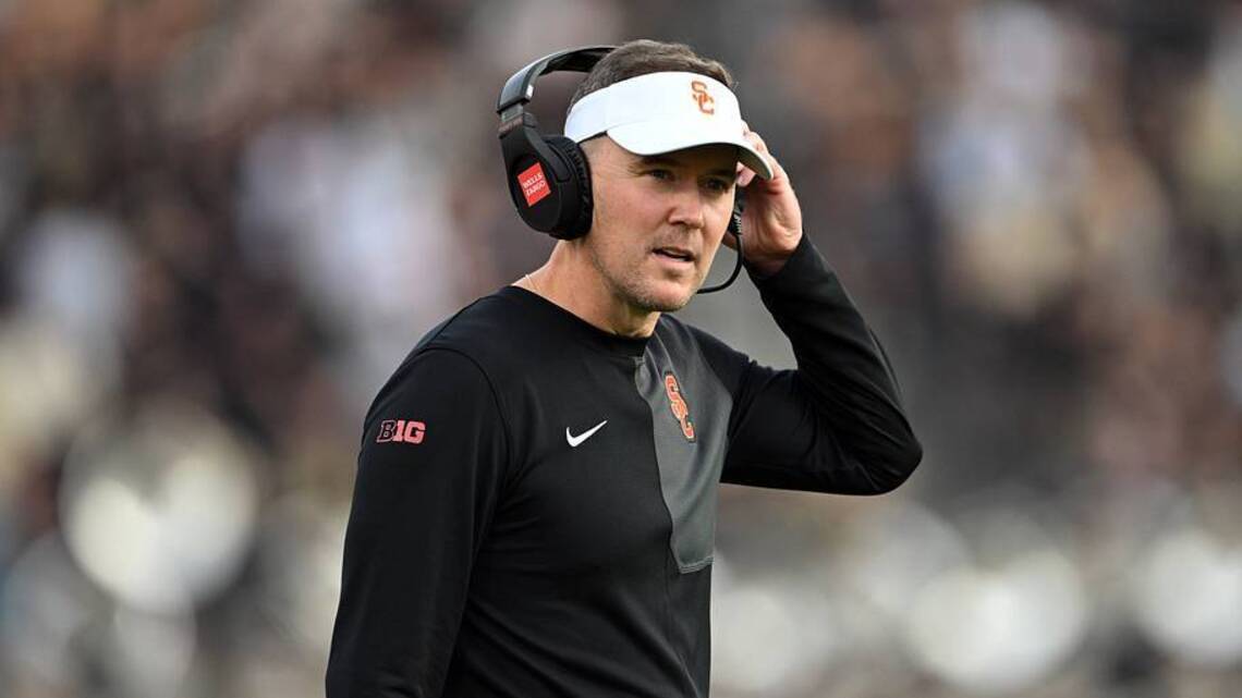 USC Fans Won't Like Trojans' Bowl Game Projection Before the Season