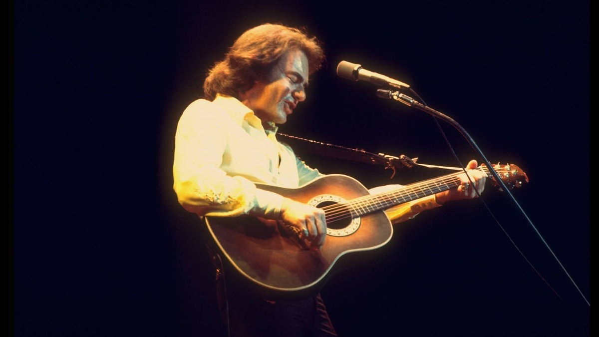 1966 Song Inspired by a Romance With an Older Woman Became Neil Diamond's First Chart Success
