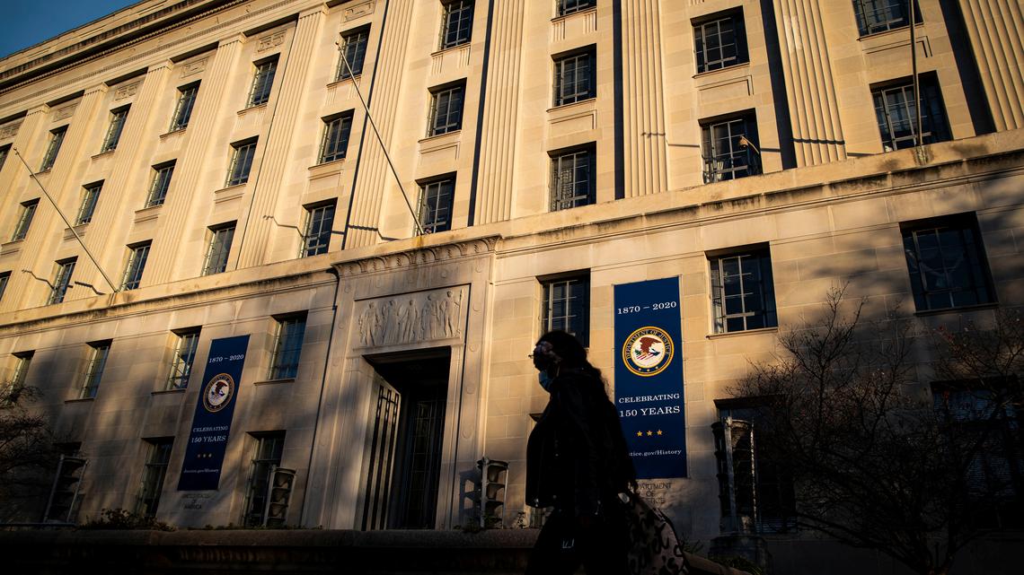 US Justice Department seeks to lift injunction on ballroom project after shooting 
